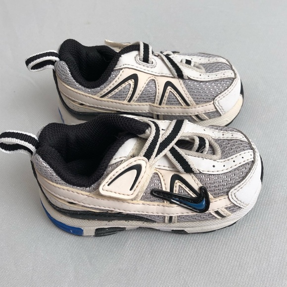 Nike T-Run 2 white black silver infant sneaker 4C - Picture 2 of 5